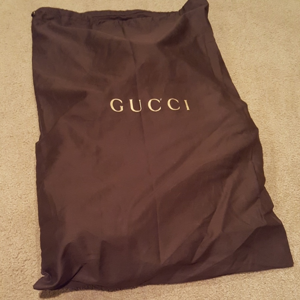 Authentic Gucci Tote. Python. - image 8